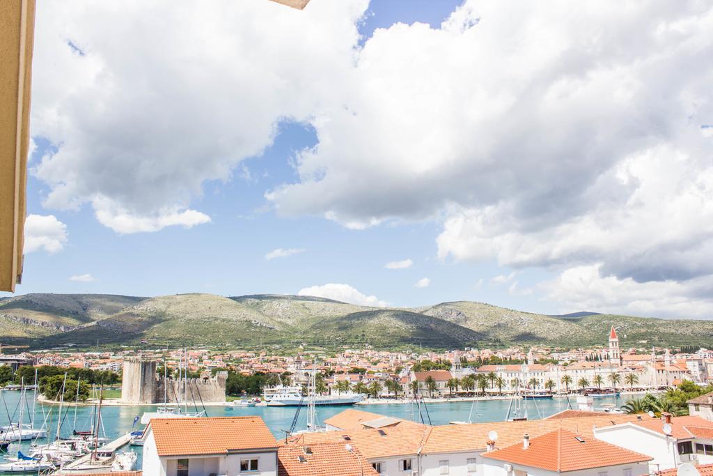 Apartments Maria Trogir Luaran gambar