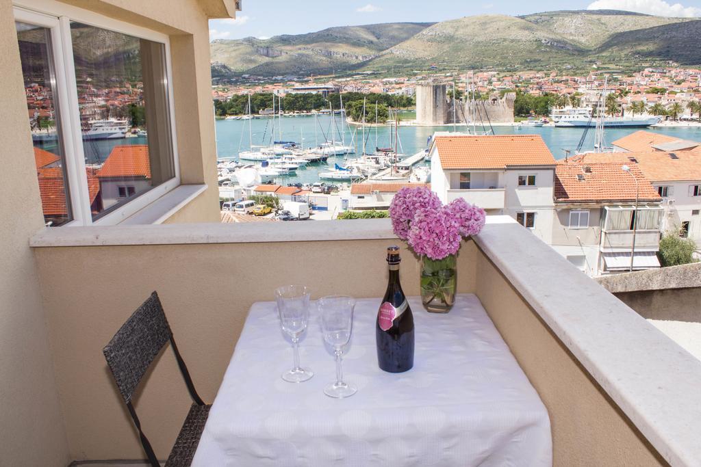 Apartments Maria Trogir Luaran gambar