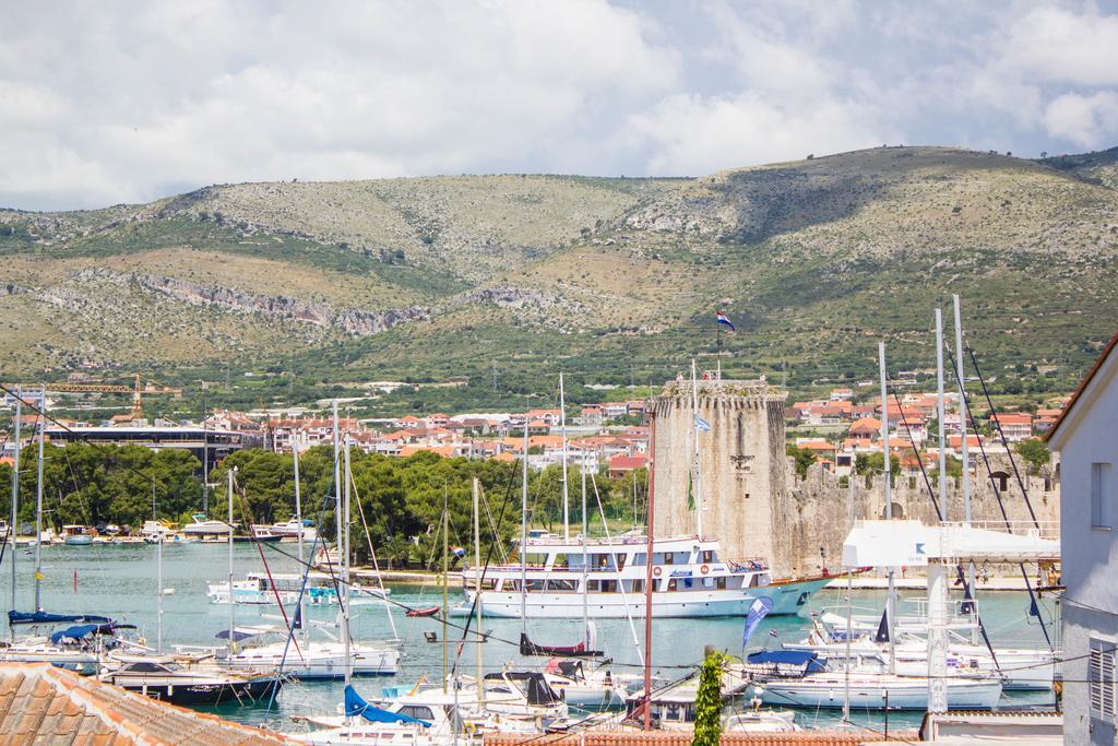 Apartments Maria Trogir Luaran gambar