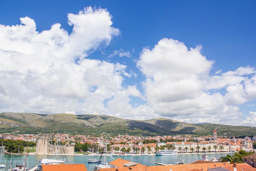 Apartments Maria Trogir Luaran gambar