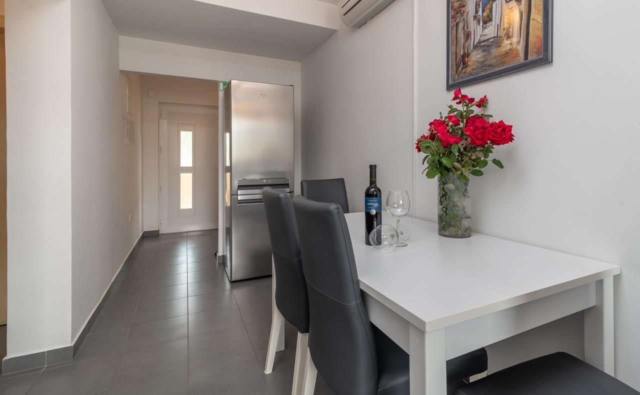 Apartments Maria Trogir Luaran gambar
