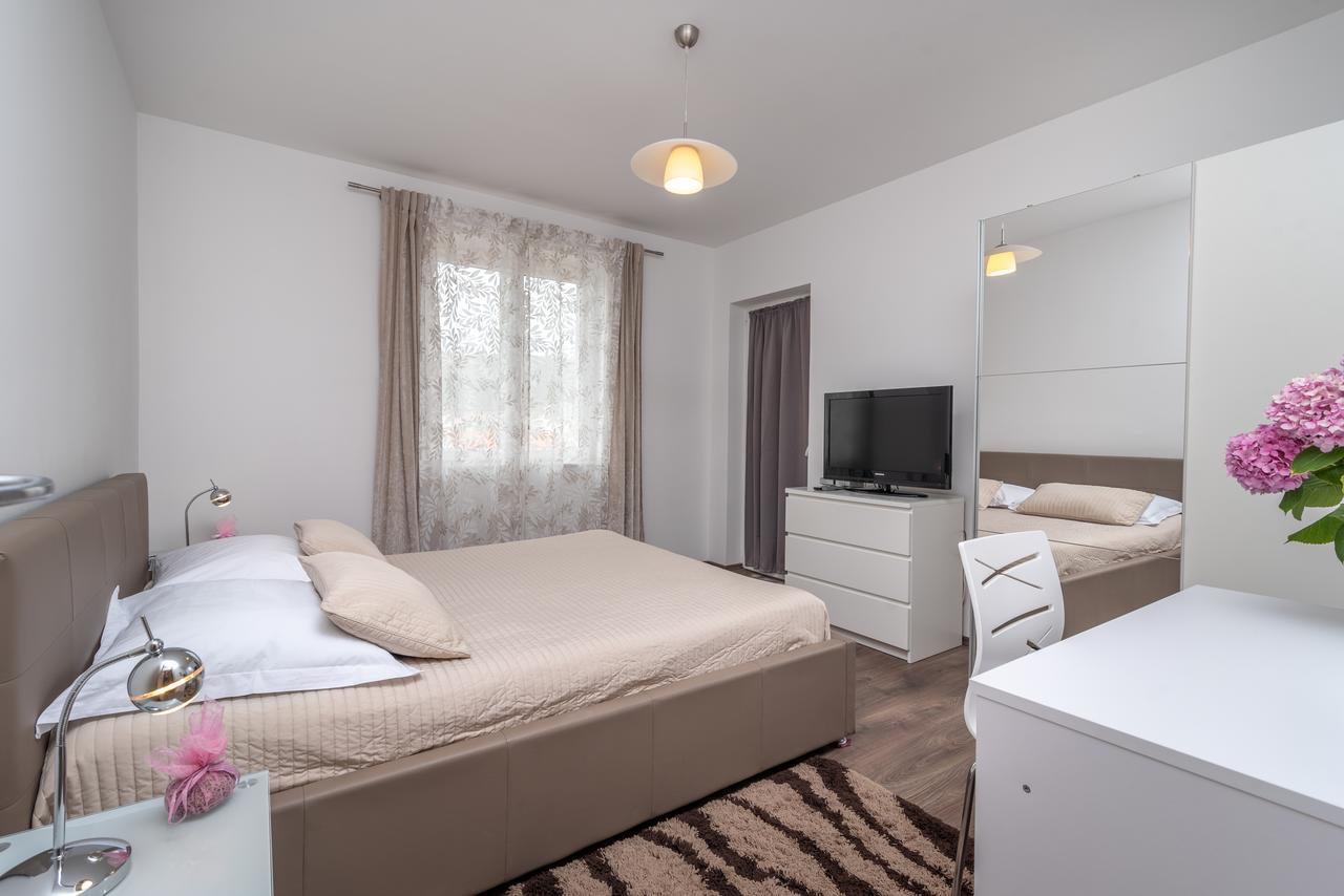 Apartments Maria Trogir Luaran gambar