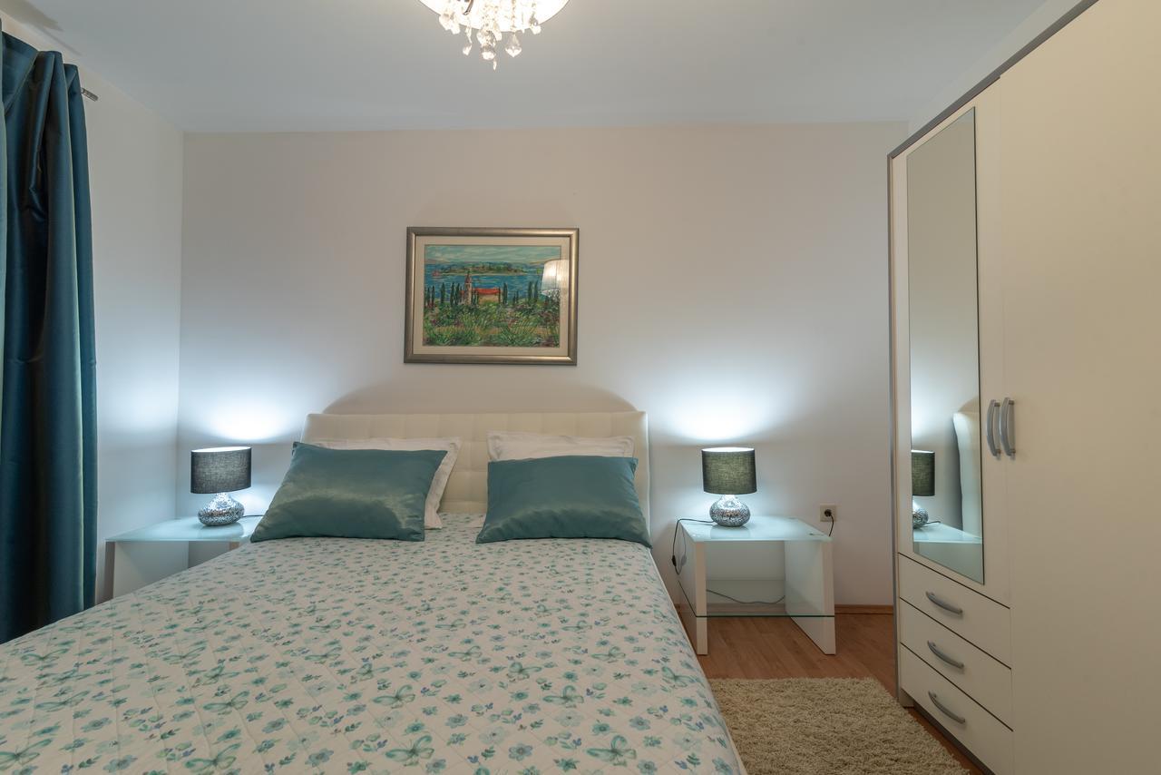 Apartments Maria Trogir Luaran gambar