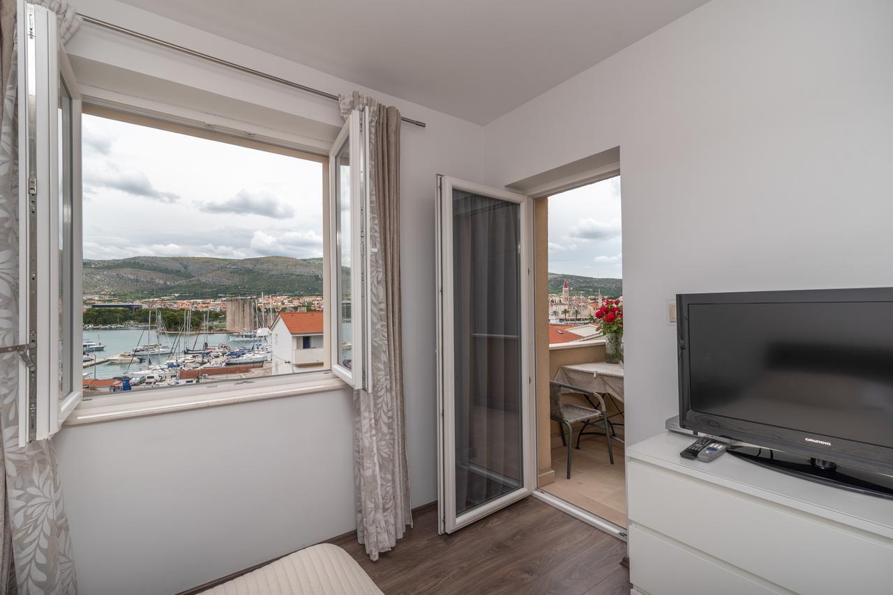 Apartments Maria Trogir Luaran gambar