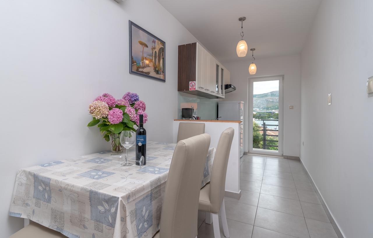 Apartments Maria Trogir Luaran gambar